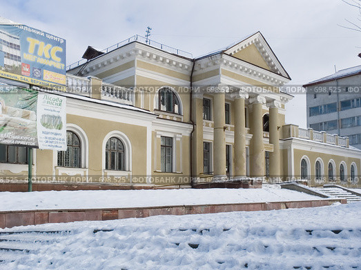 Улицы Трускавца. Прикарпатье. Западная Украина (2009 год). Редакционное фото, фотограф Анатолий Заводсков / Фотобанк Лори