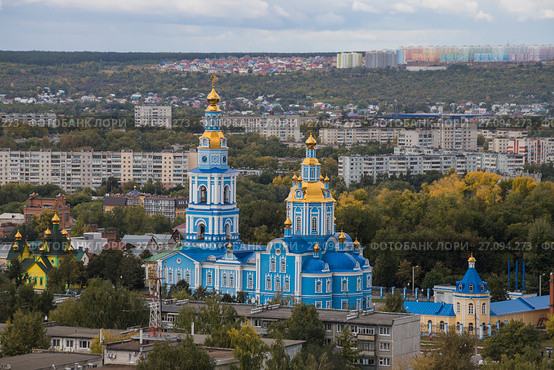 Ульяновск. Вид сверху на Собор Вознесения Господня (2017 год). Стоковое фото, фотограф Литвяк Игорь / Фотобанк Лори