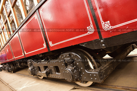 undercarriage red vintage tram, steel wheels tram. Стоковое фото, фотограф Олег Спиридонов / Фотобанк Лори