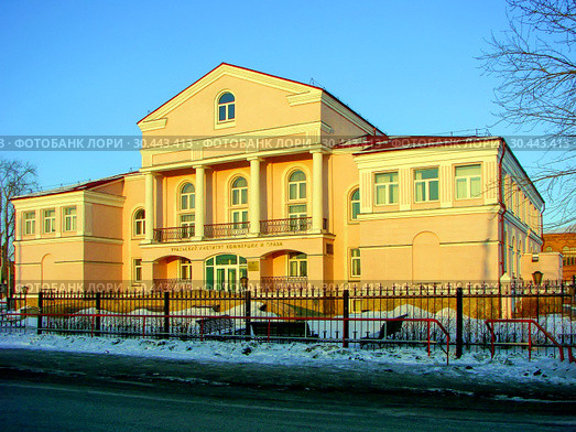 Уральский институт коммерции и права. Ирбит. Свердловская область (2012 год). Редакционное фото, фотограф Сергей Афанасьев / Фотобанк Лори