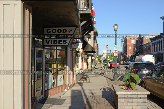 Urban landscape. Summer in Wabash, Indiana, United States (2014 год). Редакционное фото, фотограф Валерия Попова / Фотобанк Лори