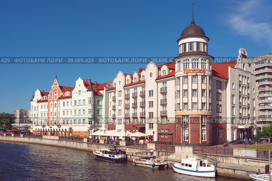 Urban landscape with views of architecture and attractions (2016 год). Редакционное фото, фотограф Виктория Кольцова / Фотобанк Лори