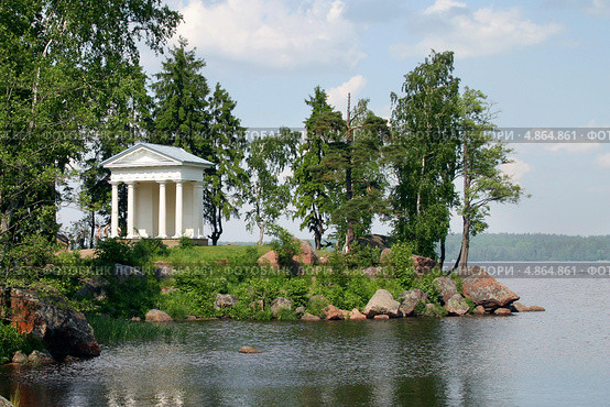 Усадьба Монрепо. Храм Нептуна. Выборг. (2005 год). Редакционное фото, фотограф Сергей Тюленев / Фотобанк Лори