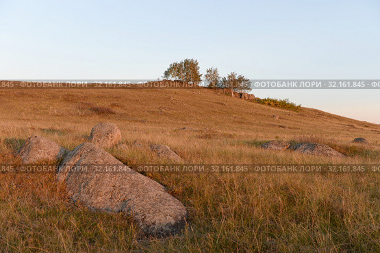 Вечер в горах Алтая у реки Чарыш. Стоковое фото, фотограф Free Wind / Фотобанк Лори