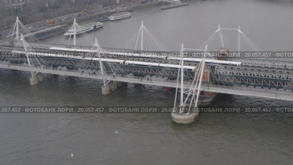 Вестминстерский мост Лондона. Стоковое видео, видеограф Павел Котельников / Фотобанк Лори