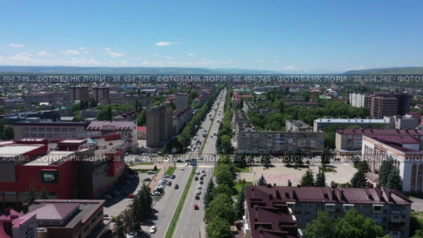 Вид города Черкесск. Съемка с дрона (2021 год). Редакционное видео, видеограф Евгений Ковалев / Фотобанк Лори