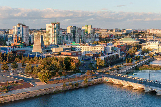 Вид на Челябинск с Колеса обозрения (2019 год). Редакционное фото, фотограф Господин Никто / Фотобанк Лори