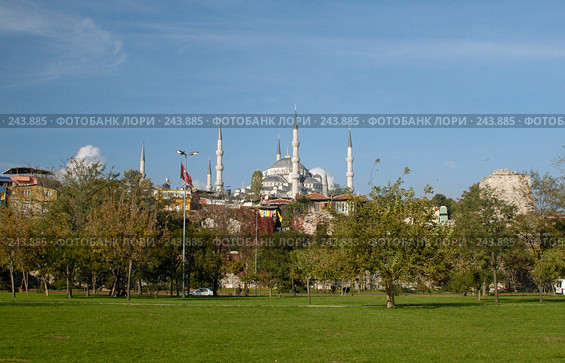Вид на Голубую Мечеть. Стамбул, Турция (2007 год). Стоковое фото, фотограф Алексей Зарубин / Фотобанк Лори