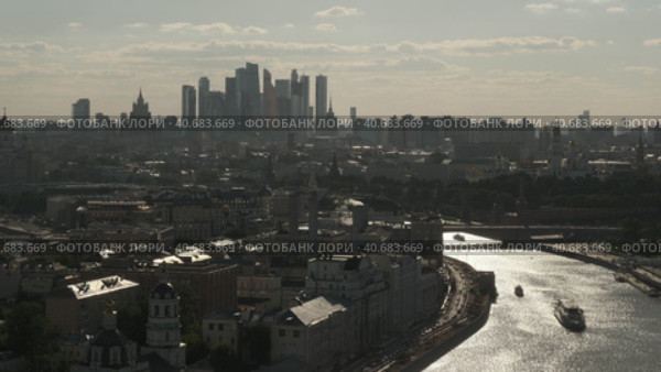 Вид на Москву с высотки на Котельнической набережной (2023 год). Стоковое видео, видеограф Константин Смилга / Фотобанк Лори