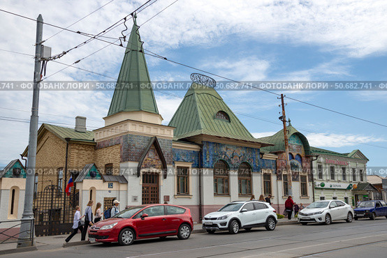 Вид на особняк Шаронова (музей градостроительства и быта). Таганрог, Ростовская область. Редакционное фото, фотограф Анна Карасева / Фотобанк Лори