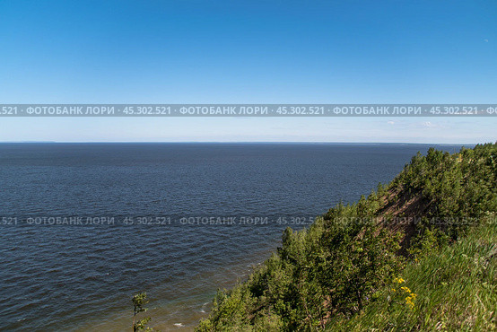 Вид на Волгу и Каму на Камском море у Камского устья, Татарстан (2024 год). Стоковое фото, фотограф Олег Беляков / Фотобанк Лори