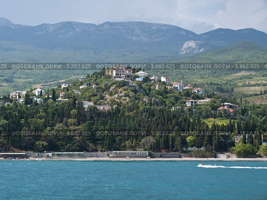Вид с моря на Алушту (2012 год). Стоковое фото, фотограф Светлана Овчинникова / Фотобанк Лори