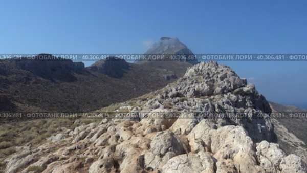 Video of Platiskinos mountain range over Balos lagoon. Crete, Greece. (2023 год). Стоковое видео, видеограф Сергей Пристяжнюк (Serg Zastavkin) / Фотобанк Лори