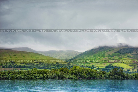 view from Loch Lomond on the hills, Scotland. Стоковое фото, агентство Ingram Publishing / Фотобанк Лори