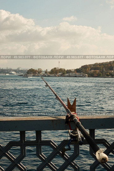 view of the Bosphorus, and the city, from the Galata Bridge Istanbul Turkey. a view of the Bosphorus, and the city, Стоковое фото, агентство Ingram Publishing / Фотобанк Лори