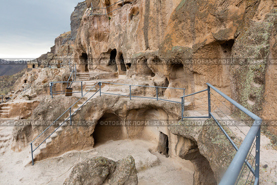 View of the historic cave city and the monastery complex of Vardzia. Стоковое фото, фотограф Яков Филимонов / Фотобанк Лори
