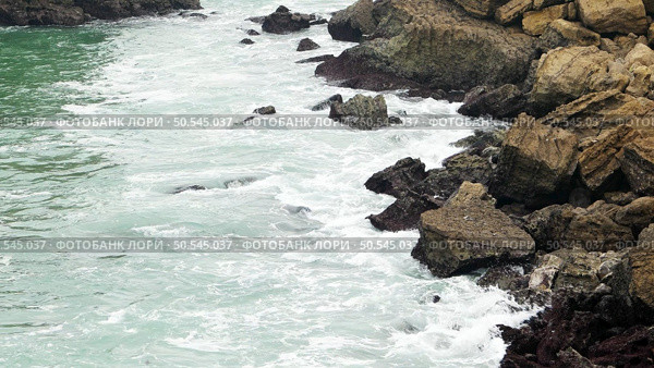 View of the sea and rocks in Peniche, Portugal. Стоковое фото, агентство Ingram Publishing / Фотобанк Лори