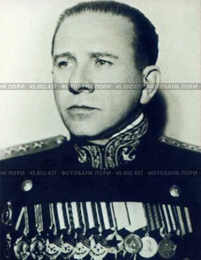 Владимир Филиппович Трибуц (1900-1977), в годы Великой Отечественной войны командующий Балтийским флотом, адмирал (1943). Советский военачальник и военно-морской историк, доктор исторических наук (1972). Редакционное фото, фотограф Сергей Елизарьев / Фотобанк Лори