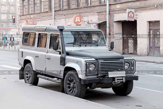 Внедорожный автомобиль "LAND ROVER (Великобритания)" Редакционное фото, фотограф Vladimir Sviridenko / Фотобанк Лори