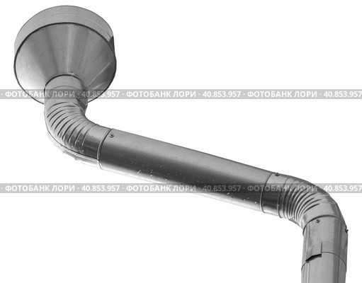 Водосточная металлическая труба на белом фоне. Rain Water Draining Gutter Downpipe on white. Стоковое фото, фотограф Татьяна Д / Фотобанк Лори