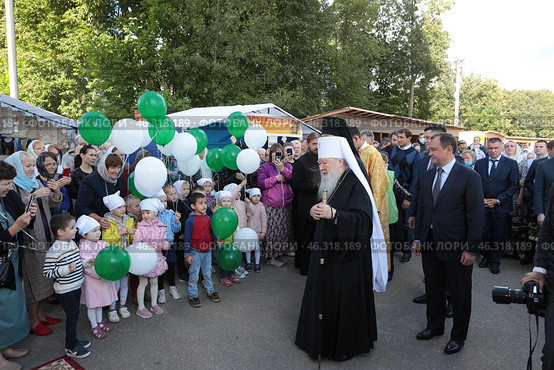 Вознесенская Давидова пустынь встреча  митрополита Ювеналия (2020 год). Редакционное фото, фотограф Дмитрий Неумоин / Фотобанк Лори