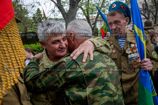 Встреча ветеранов Афганской войны в сквере Воинов-интернационалистов на улице Ленина в центре города Севастополя 9 мая 2019 года. Редакционное фото, фотограф Николай Винокуров / Фотобанк Лори
