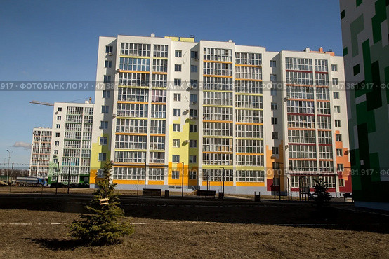 Высотные дома нового района с развитой инфраструктурой. Стоковое фото, фотограф Ольга Дубровская / Фотобанк Лори