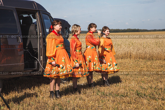 Выступление агитбригады (2013 год). Редакционное фото, фотограф Иван Карпов / Фотобанк Лори