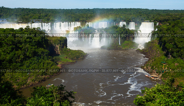 Waterfall Cataratas del Iguazu on Iguazu River, Brazil. Стоковое фото, фотограф Яков Филимонов / Фотобанк Лори