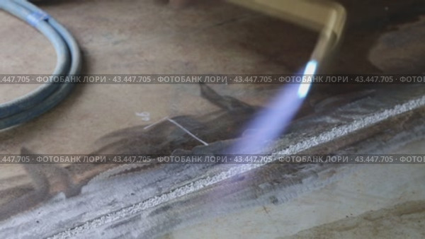 Welding work, welding seam, metal, welder сварочные работы, сварочный шов, металл, сварщик. Стоковое видео, видеограф Опока Алексей / Фотобанк Лори