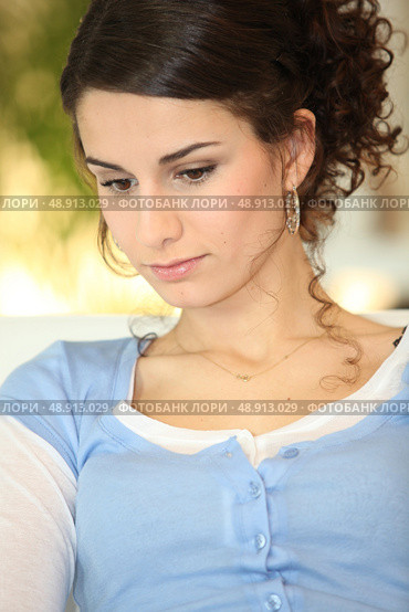 Woman deep in thought. Стоковое фото, агентство Ingram Publishing / Фотобанк Лори