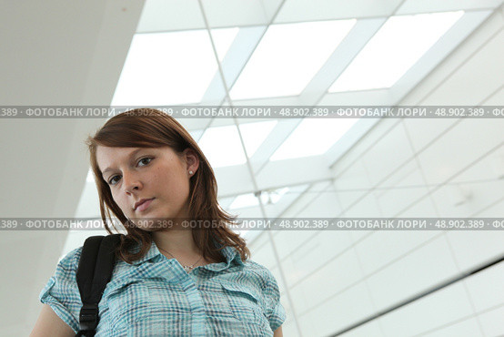 Woman looking worried. Стоковое фото, агентство Ingram Publishing / Фотобанк Лори