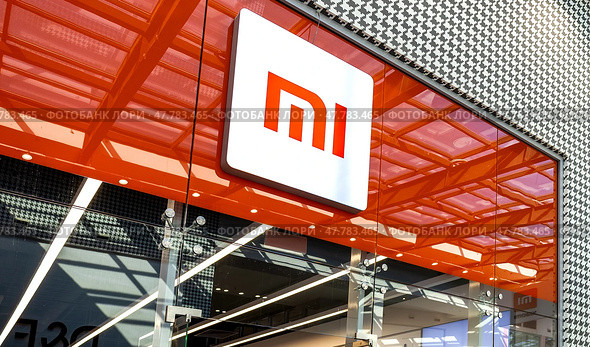 Xiaomi электронный магазин. Китайская многонациональная электронная компания. Редакционное фото, фотограф FotograFF / Фотобанк Лори