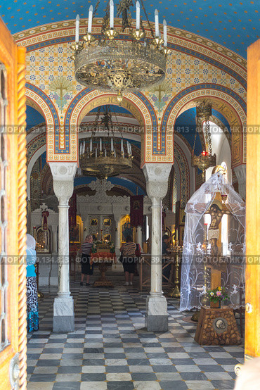 Yalta, Crimea-may 30, 2016: The house Church of the Romanov family in Livadiya. Редакционное фото, фотограф Виктория Кольцова / Фотобанк Лори