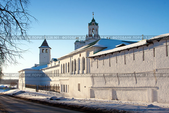 Ярославль, Спасо-Преображенский монастырь (2012 год). Редакционное фото, фотограф ElenArt / Фотобанк Лори