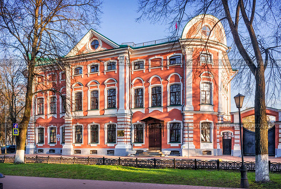 Ярославская Духовная Семинария, Золотое Кольцо, Ярославль (2021 год). Стоковое фото, фотограф Baturina Yuliya / Фотобанк Лори