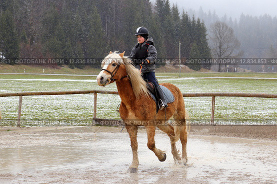 young female happy girl smiling. Стоковое фото, фотограф Rupert Trischberger / PantherMedia / Фотобанк Лори
