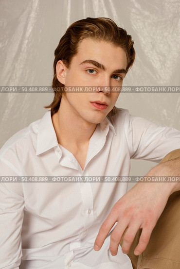 young man portrait 28. Стоковое фото, агентство Ingram Publishing / Фотобанк Лори