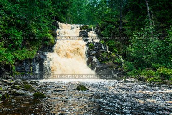 Yukankoski waterfall (White bridges) on the river Kulismayoki, Russia, Karelia (2020 год). Стоковое фото, фотограф Константин Лабунский / Фотобанк Лори
