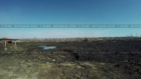 Загрязненное поле у ТЭС. Стоковое видео, видеограф Потийко Сергей / Фотобанк Лори