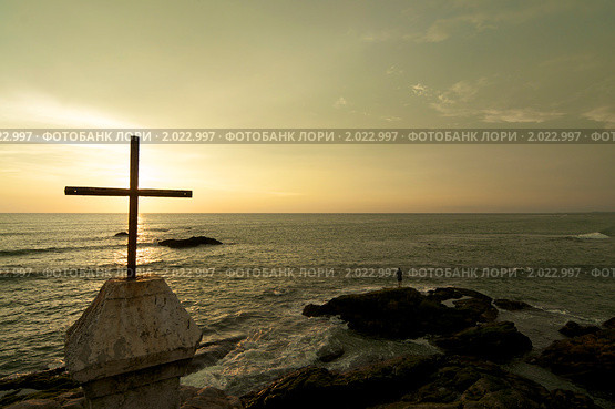 Закат над крестом (2008 год). Стоковое фото, фотограф Черниговский Максим / Фотобанк Лори