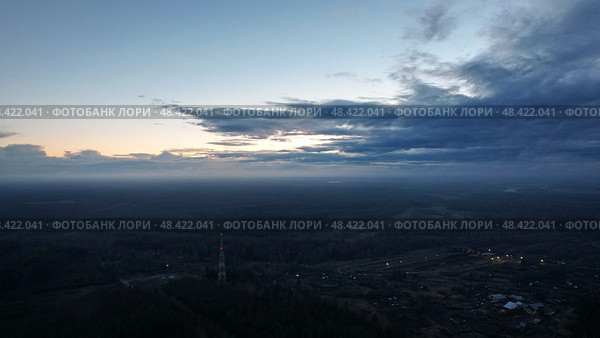 Закат в небе. Стоковое фото, фотограф Алексей Кузьмин / Фотобанк Лори