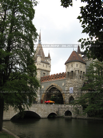 Замок в Венгрии. Стоковое фото, фотограф Мария Коробкина / Фотобанк Лори
