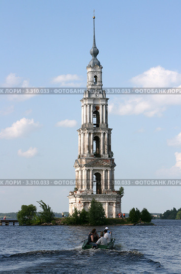 Затопленная колокольня в Калязине (2009 год). Стоковое фото, фотограф Юрий Акимов / Фотобанк Лори