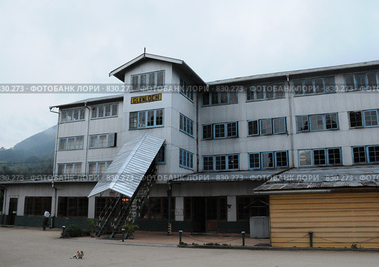 Здание чайной фабрики. Остров Цейлон (2008 год). Редакционное фото, фотограф Free Wind / Фотобанк Лори
