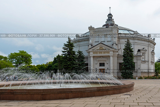 Здание панорамы «Оборона Севастополя 1854—1855 гг.». Севастополь, Крым (2016 год). Редакционное фото, фотограф Александр Щепин / Фотобанк Лори