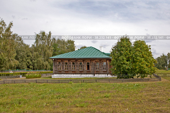 Земская школа. Село Константиново, Рязанская область (2022 год). Стоковое фото, фотограф Сергей Афанасьев / Фотобанк Лори