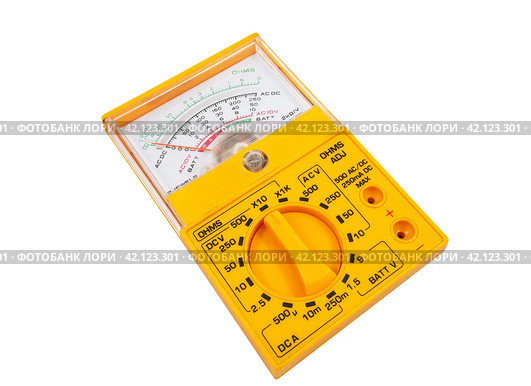 Желтый стрелочный мультиметр на белом фоне. Yellow arrow multimeter on a white background. Стоковое фото, фотограф Татьяна Д / Фотобанк Лори