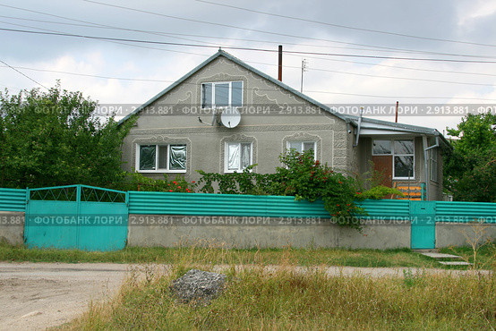 Жилой частный дом в городе Старый Крым. Украина, восточный Крым (2011 год). Стоковое фото, фотограф Щеголева Ольга / Фотобанк Лори