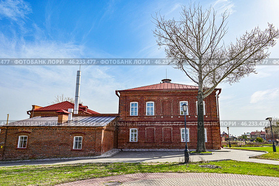 Жилой дом в Свияжске. Республика Татарстан. Россия (2024 год). Стоковое фото, фотограф Александр Тараканов / Фотобанк Лори